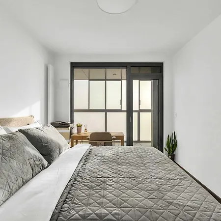 Eurovea Luxus & Comfort דירה