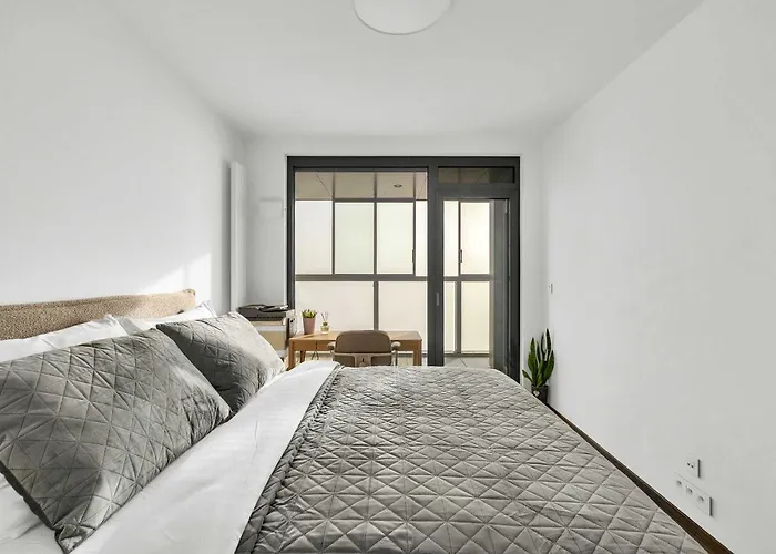 Eurovea Luxus & Comfort דירה